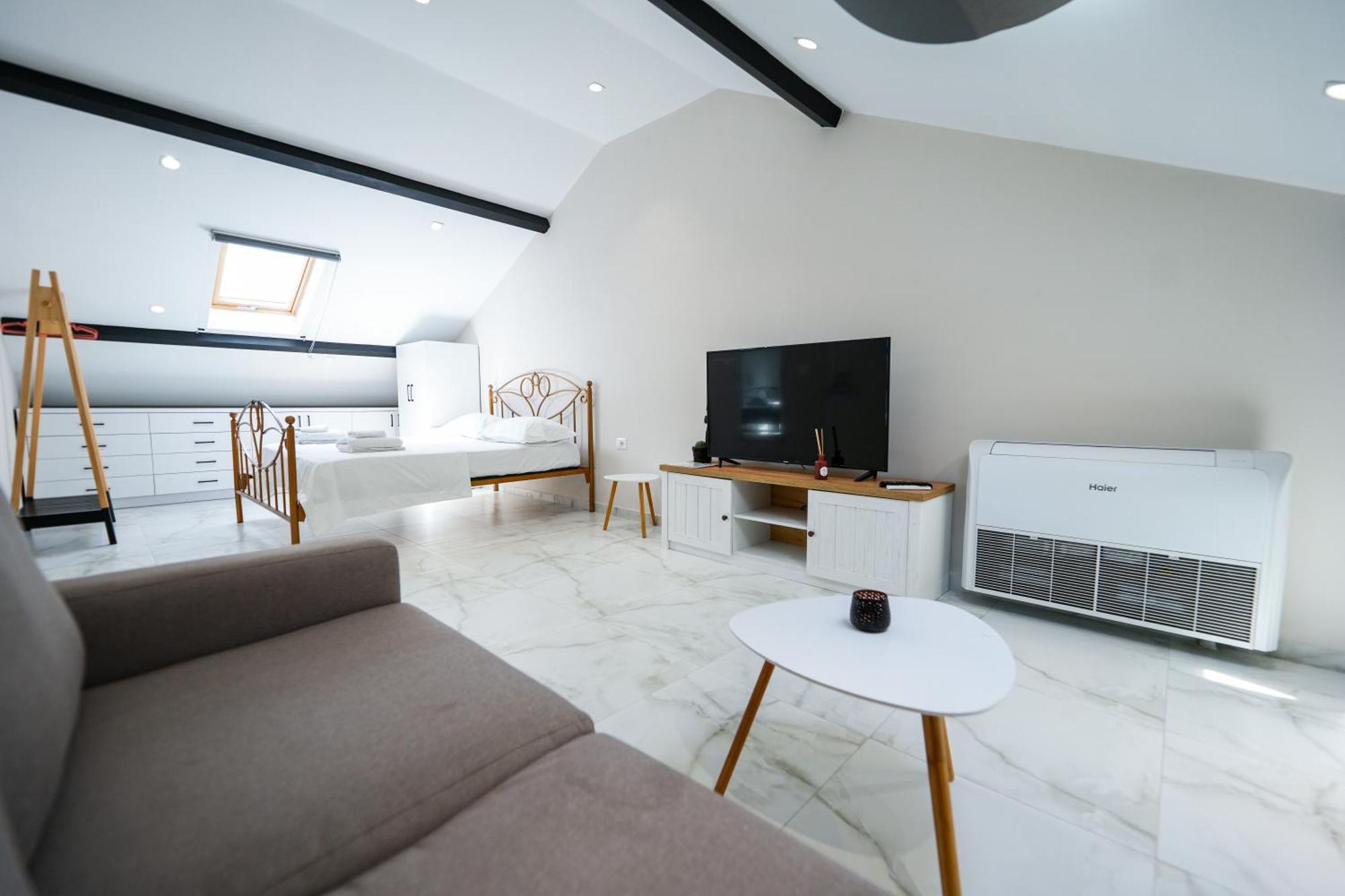 City Center Hideout - Studio Apartment Tirana Extérieur photo