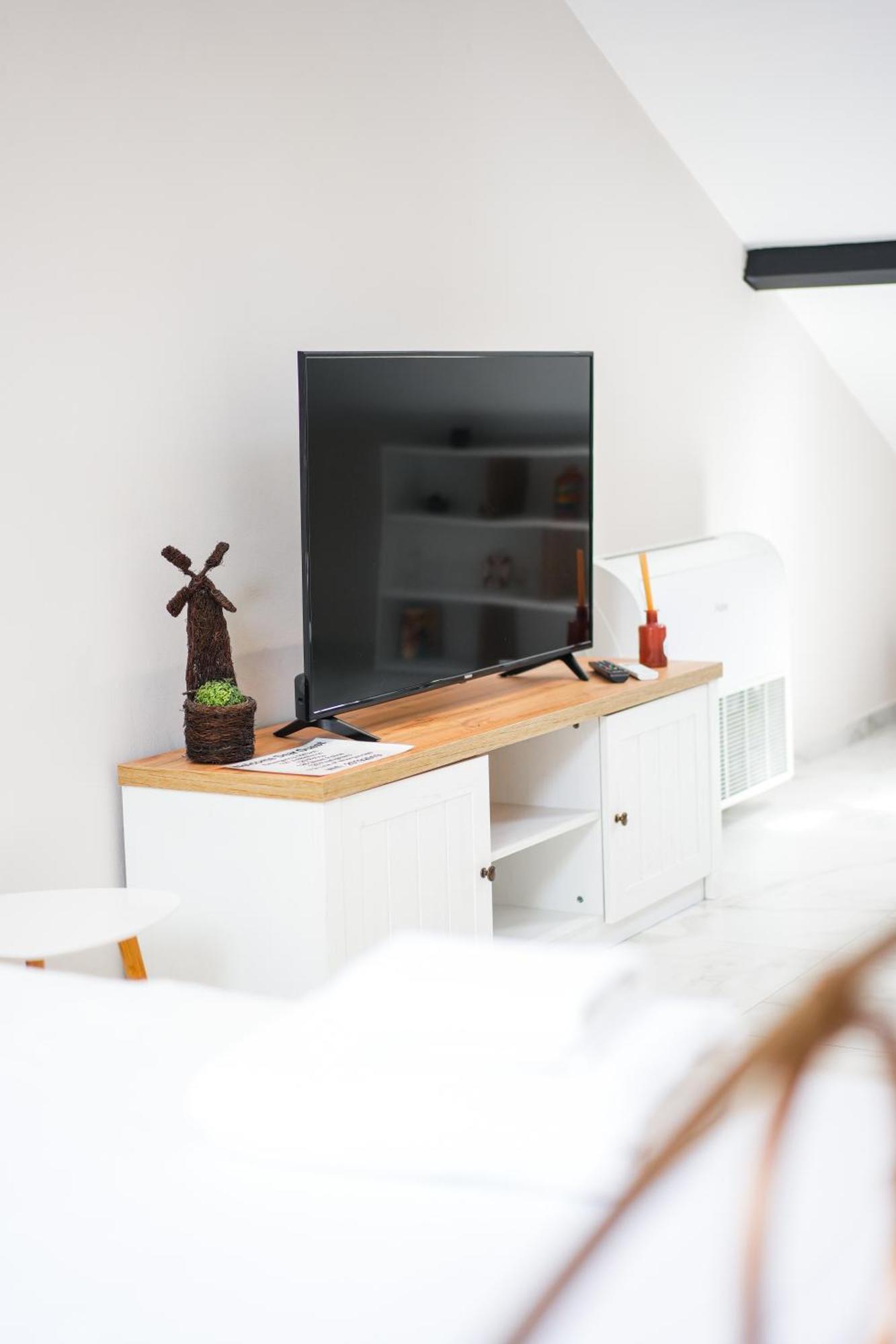 City Center Hideout - Studio Apartment Tirana Extérieur photo