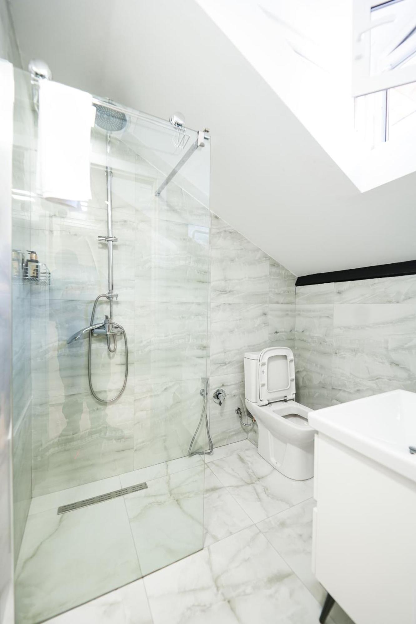 City Center Hideout - Studio Apartment Tirana Extérieur photo