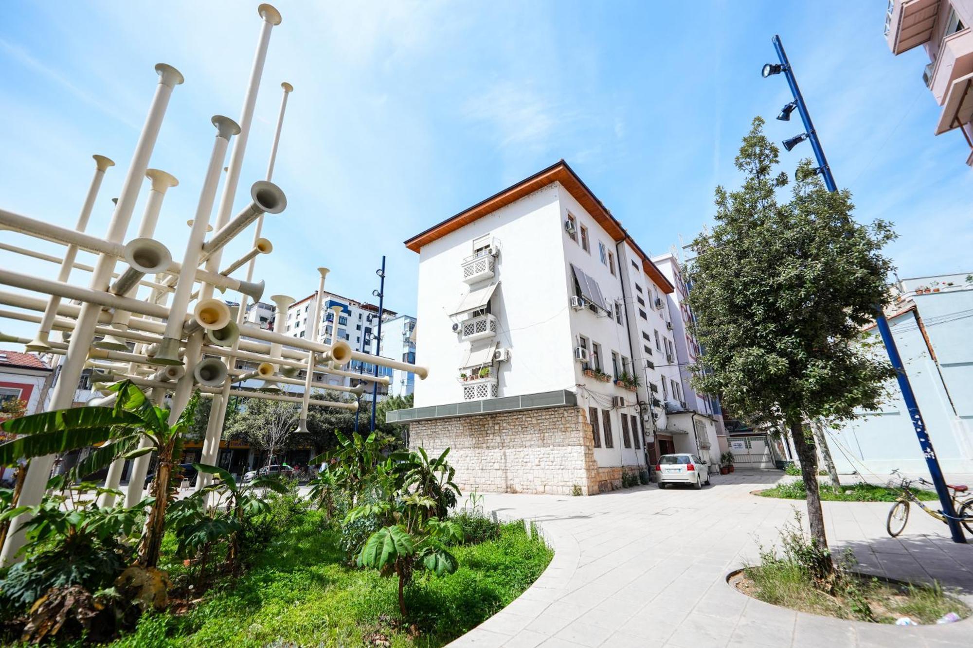 City Center Hideout - Studio Apartment Tirana Extérieur photo